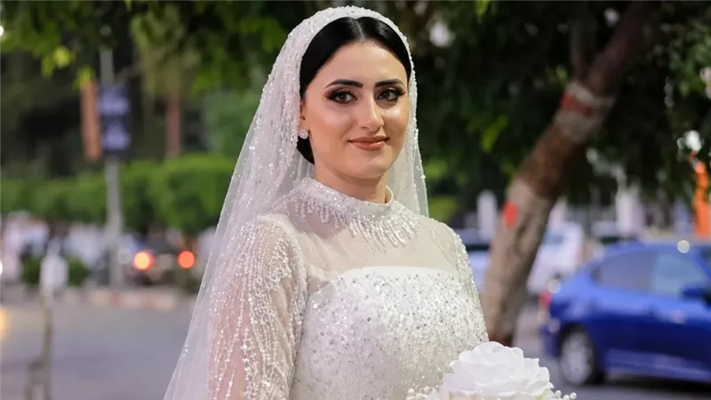 أسرة عروس المنوفية تصل المحكمة لحضور النطق بالحكم على الزوج المتهم بقتلها