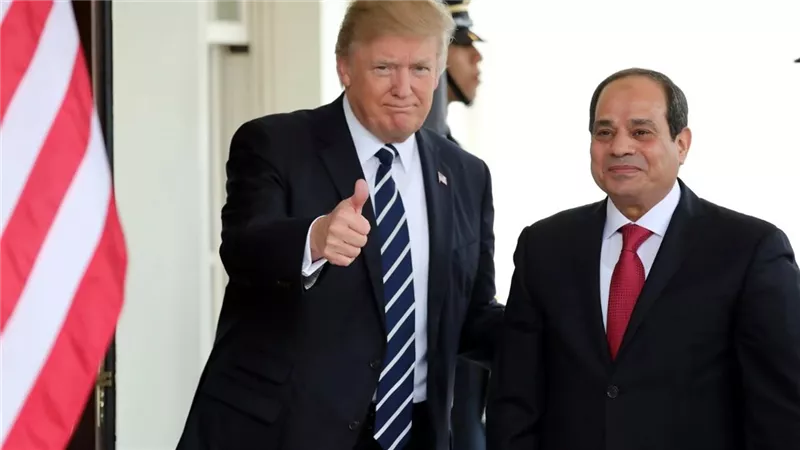 ترامب يدعو للاستثمار في مصر ويتوقع تراجع الأسعار والنفط مع قرب فتح مضيق هرمز