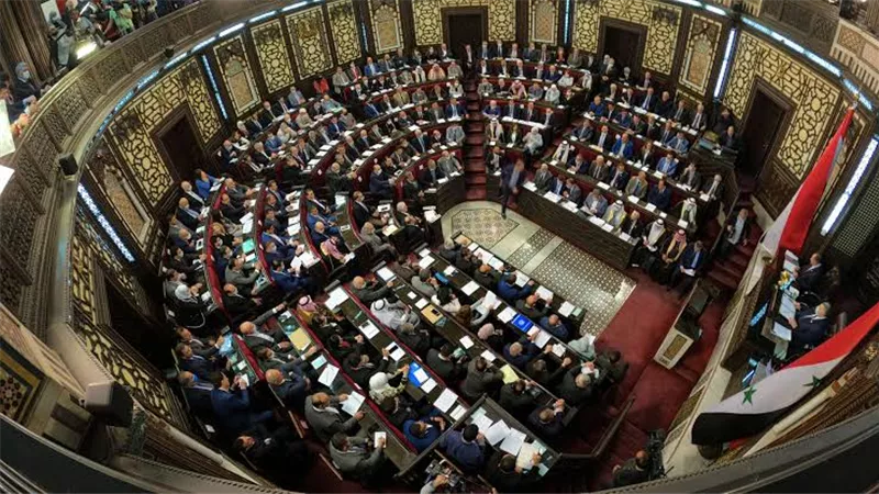 زيادة أجور العاملين بالدولة أمام النواب.. العلاوة والحافز قيد المناقشة
