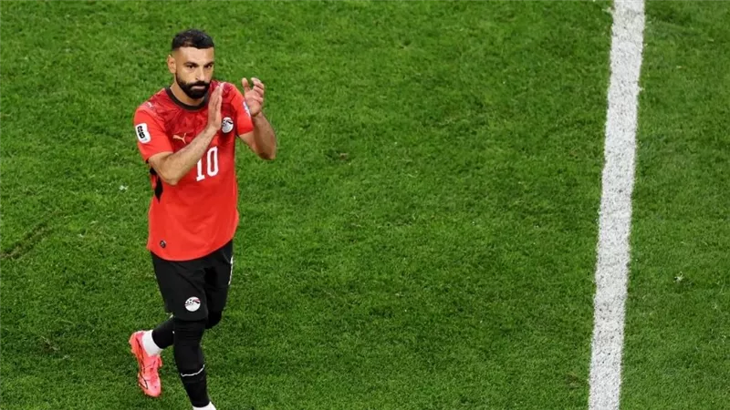 رئيس بعثة منتخب مصر يوضح إصابة محمد صلاح وموقف فتوح وعبد المنعم