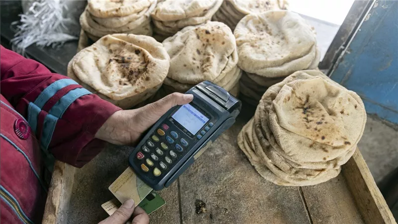 التموين تحسم حقيقة تطبيق الدعم النقدي في أغسطس وتؤكد استمرار سعر رغيف الخبز بـ20 قرشًا