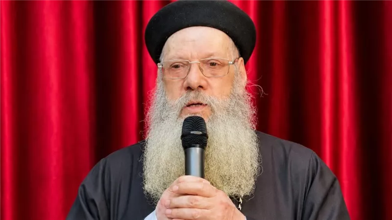 نياحة القمص بطرس القمص زكريا شيخ كهنة إيبارشية نجع حمادي عن 78 عامًا