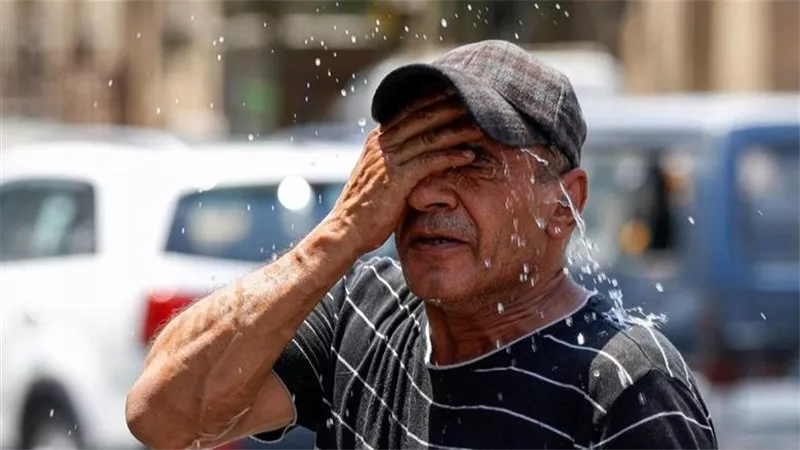 الأرصاد تحذر من طقس شديد الحرارة ورطوبة مرتفعة ورياح نشطة على أغلب المحافظات اليوم