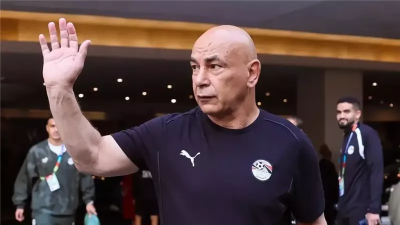إعلام إسرائيلي يهاجم حسام حسن بعد رفع علم فلسطين في احتفال مصر