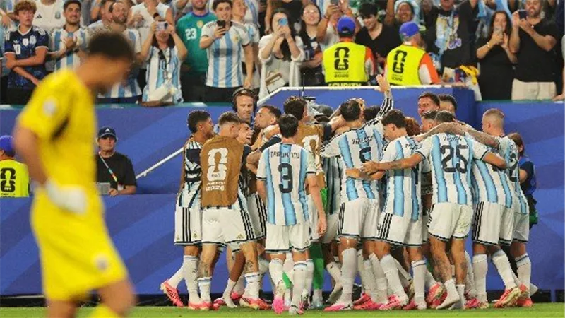 الأرجنتين تهزم مصر 3-2 وتتأهل إلى ربع نهائي كأس العالم 2026