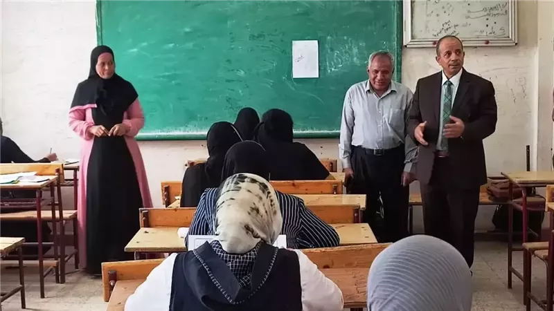 أوائل الدبلومات الفنية 2026 أمام وزير التعليم قبل إعلان النتيجة رسميًا