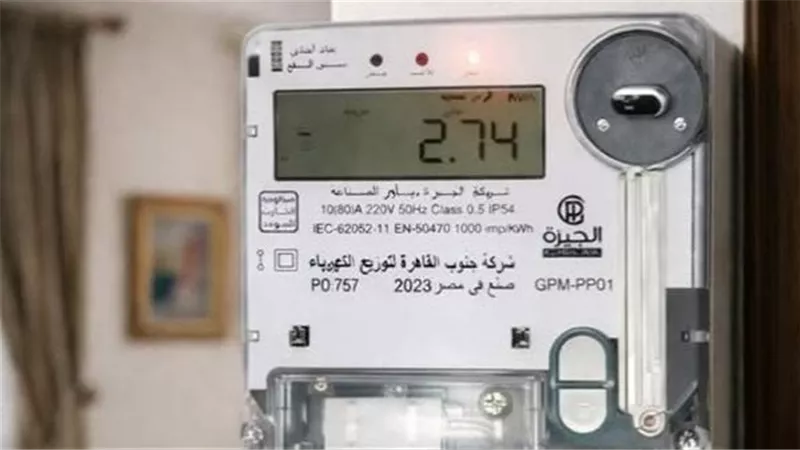  رفع عداد الكهرباء بعد نقله إلى عقار مخالف.. متى تمنع وزارة الكهرباء إعادة تركيبه؟