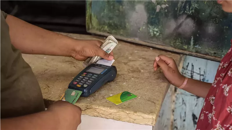 التموين توضح حقيقة حذف بطاقة التموين بسبب المدارس الخاصة ومصروفات 100 ألف جنيه