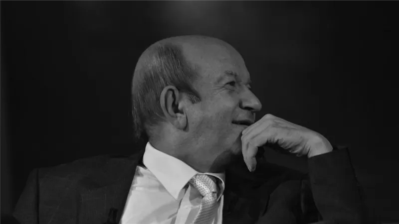 هاني رمزي يكشف حديث لطفي لبيب عن جلطات الدماغ بين نجوم الكوميديا