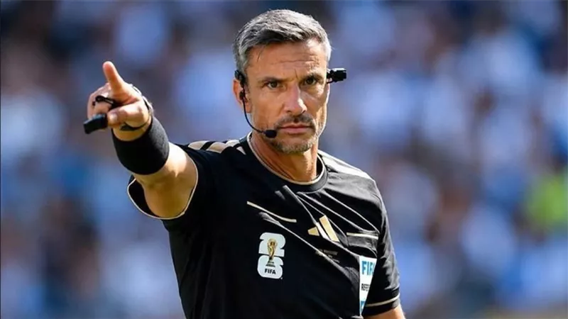 سلافكو فينتشيتش يعتزل التحكيم بعد قيادة نهائي كأس العالم 2026 بين إسبانيا والأرجنتين
