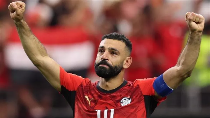 فرج عامر: فشل انتقال محمد صلاح إلى بشكتاش وتقارير تركية تكشف سبب تعثر الصفقة