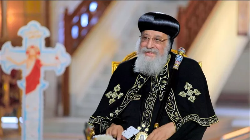 حكايات الثانوية العامة في حياة البابا تواضروس والبابا شنودة.. من الامتحان إلى الكرسي المرقسي