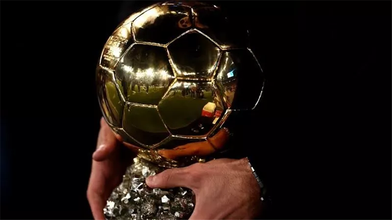 الذكاء الاصطناعي يتوقع الفائزين بالكرة الذهبية من 2026 حتى 2040