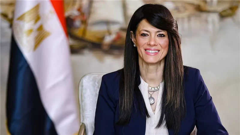 مصرف أبو ظبي الإسلامي يقبل استقالة رانيا المشاط من مجلس الإدارة ويعرضها على الجمعية العامة