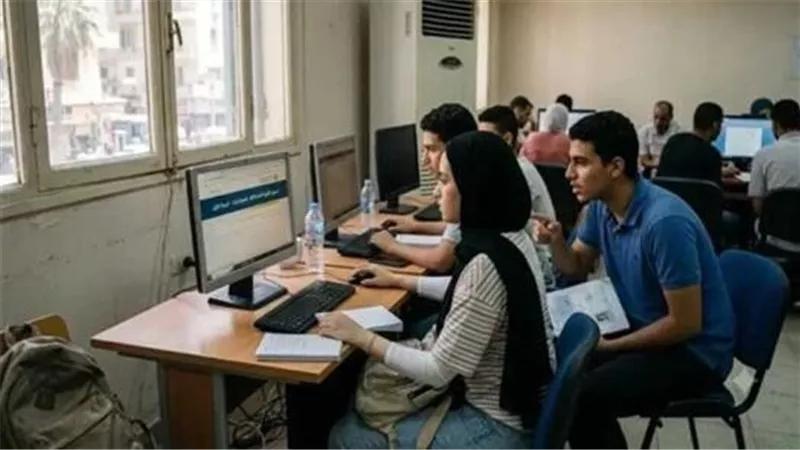 بدائل جامعية لطلاب أقل من 60% في تنسيق 2026 تؤهل لسوق العمل