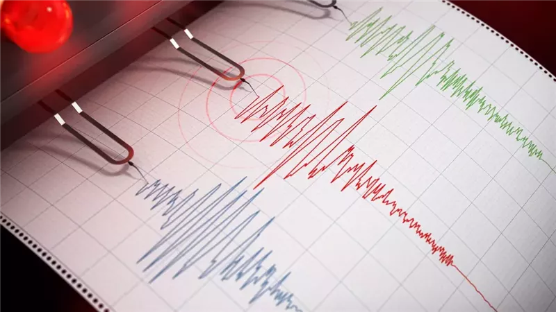باحث جيولوجي يحذر من زلازل محتملة بشرق المتوسط بعد هزة السويس وتأثيرها على مصر