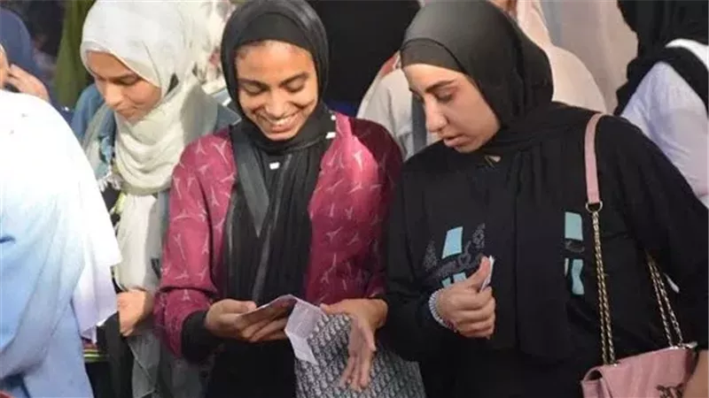 بدء تسليم استمارات نجاح الثانوية العامة 2026 اليوم والدور الثاني ينطلق 22 أغسطس
