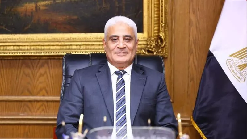 خدمات التأمينات الاجتماعية.. كيف تُعالج الطلبات خارج المكتب المختص؟