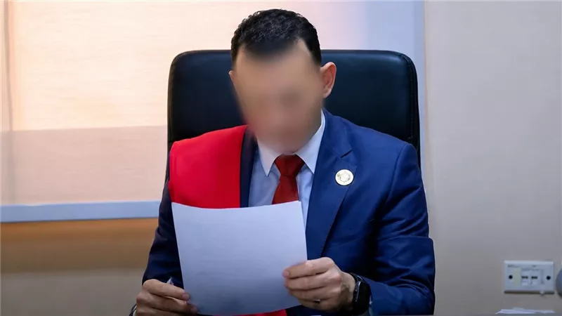 عاطل أمام الجنايات بعد انتحال صفة عضو بهيئة قضايا الدولة داخل قسم الوايلي