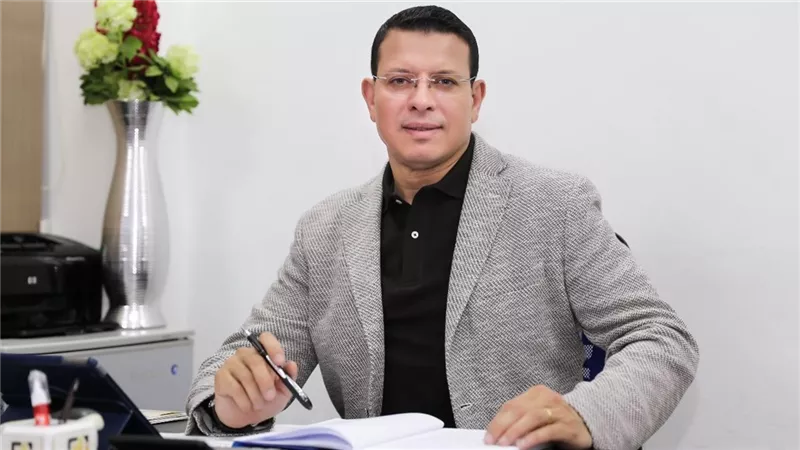 14 خطًا باسم عمرو عبد الحميد دون علمه.. أورنج ترد وخطوات كشف الأرقام المسجلة