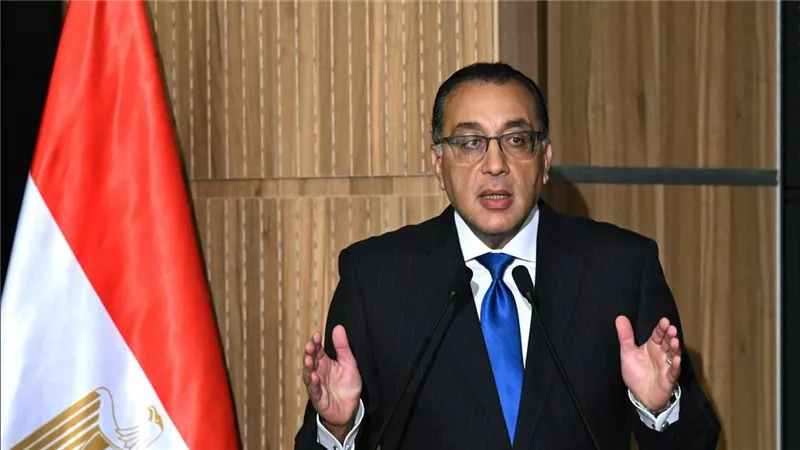 تراجع الأسعار في مصر.. مدبولي يكشف السلع التي انخفضت والتضخم يتراجع إلى 12.7%