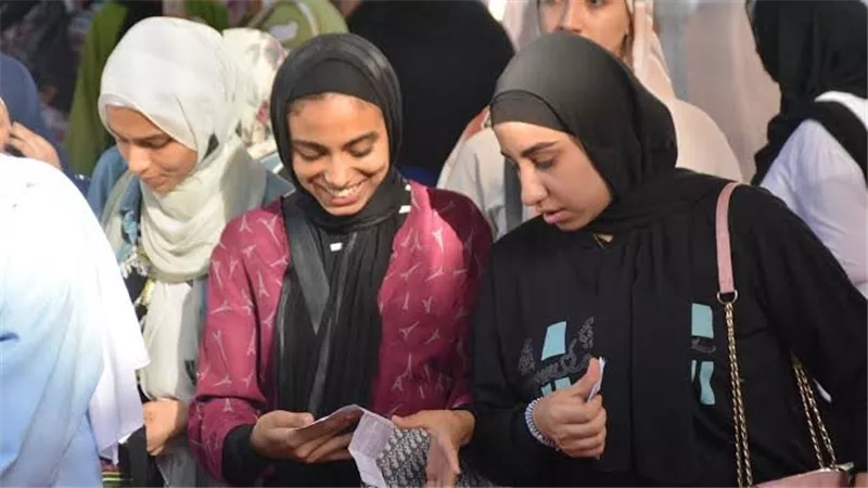 كليات المرحلة الثانية 2026 علمي وأدبي.. الحدود الدنيا والفرص المتاحة وآخر موعد للتسجيل