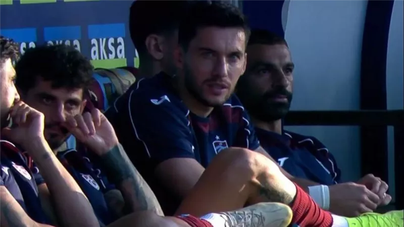 محمد صلاح ضمن قائمة طرابزون أمام فيرينتسفاروشي بالدوري الأوروبي وأديبايور يدافع عن انتقاله
