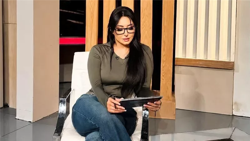 دينا المصري تعتذر عن أسلوب ردها تجاه المسيحيين وتتمسك بموقفها بشأن الأذان