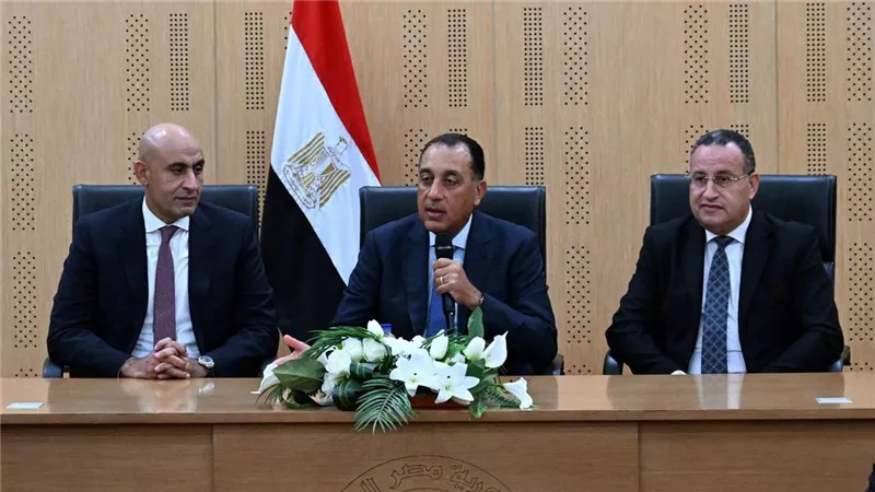 بدء اجتماع مجلس الوزراء برئاسة مدبولي في العلمين الجديدة..قرارات مرتقبة وملفات مهمة علي طاولة الحكومة