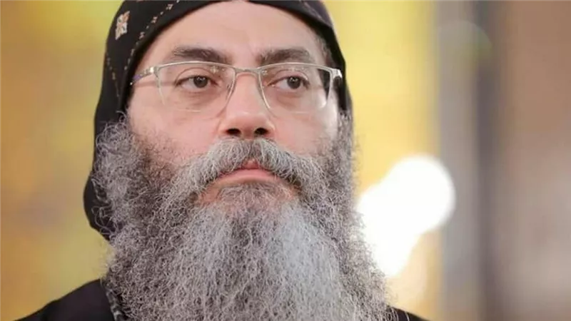 الأنبا أنطونيوس يعتذر عن فيديو قديم تناول رأيًا منسوبًا لبابا الفاتيكان عن الكتاب المقدس