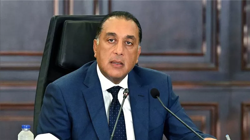 12 قرارا للحكومة تشمل العمل عن بُعد والجامعات ومشروعات التنمية وحمودة يشيد بتقرير أكتوبر