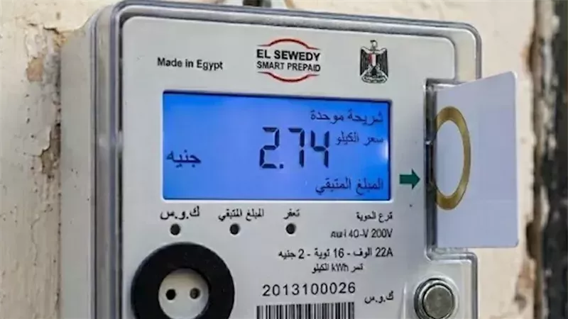 الكهرباء تؤكد استمرار تركيب العدادات الكودية للمباني المخالفة وتوضح شروط التحويل للشرائح