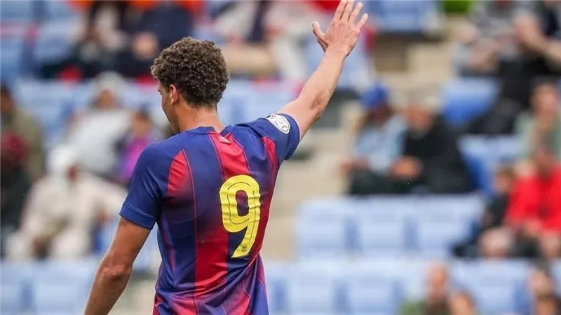 تشكيل برشلونة وفالنسيا اليوم في الدوري الإسباني.. حمزة عبد الكريم بديلًا وديانج أساسيًا