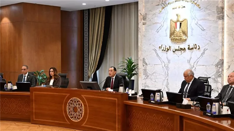 9 توجيهات من رئيس الوزراء للمحافظين.. الأسواق والأسعار والمدارس وحظر قطع الأشجار وشكاوى المواطنين