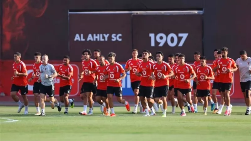 الأهلي يفقد 10 لاعبين أمام أبو قير للأسمدة.. إصابة ياسر وكوكا واستبعاد علي محمود بقرار عموتة