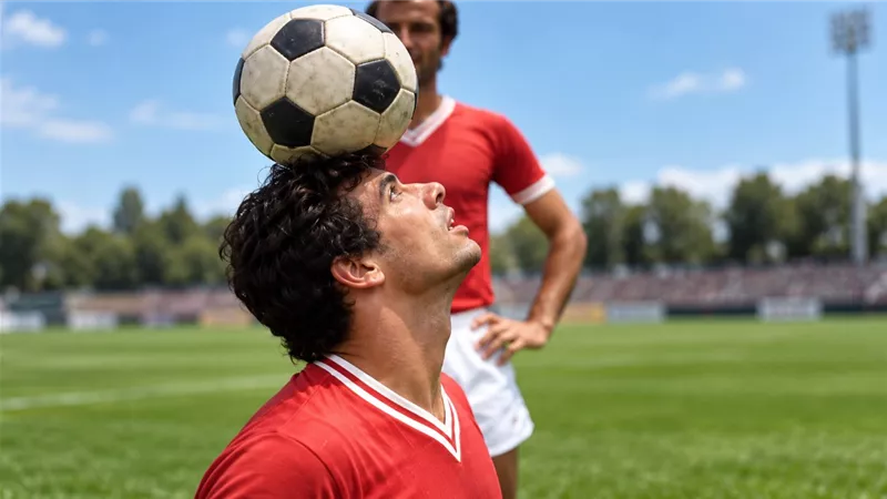 وفاة أحمد عبد الباقي نجم الأهلي السابق وأسطى الدفاع عن 76 عامًا