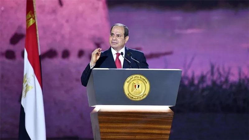 السيسي: أقدر صبر الأسر المصرية على أعباء المعيشة واخترنا طريق الإصلاح