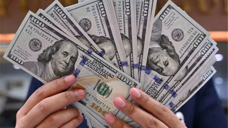 سعر الدولار اليوم في البنوك والسوق الموازية.. أين أعلى سعر للشراء والبيع؟