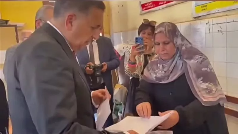 مديرة مدرسة القليوبية في رواية ابنتها: كانت تدفع من مالها وتعتبر المدرسة جزءًا من حياتها