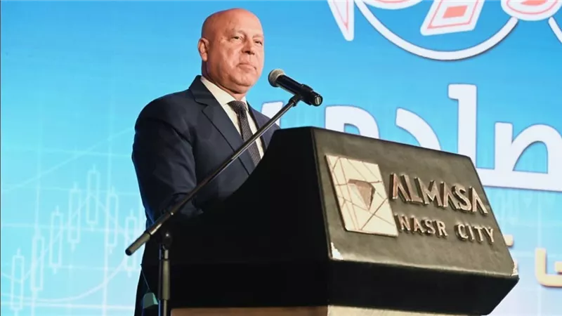 تصوير كامل الوزير في الزفاف يفتح ملف الخصوصية.. ماذا يقول قانون الإعلام؟