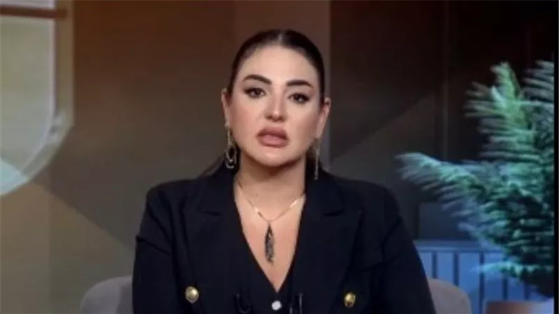 نهال طايل تنتقد تشبيه النساء بموديلات السيارات وتصفه بالإساءة للمرأة