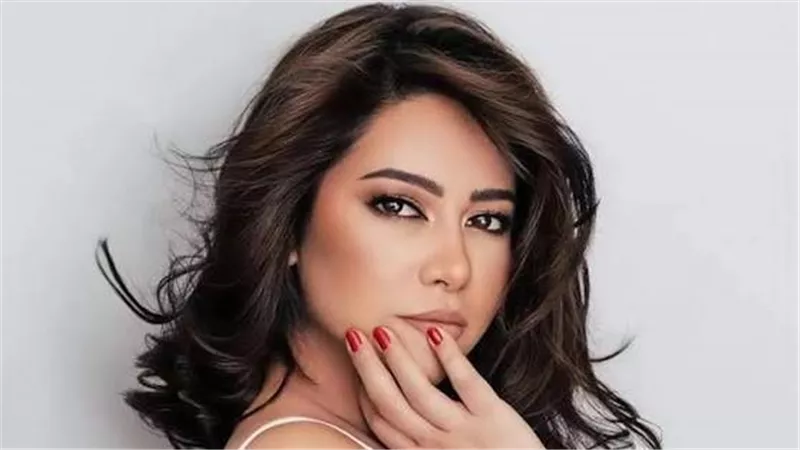 شيرين عبدالوهاب بين شائعة الارتباط والدويتو.. مدير أعمالها وأحمد سعد يكشفان الحقيقة