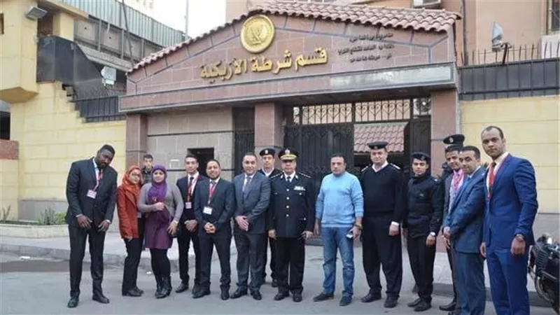 النيران تلتهم واجهة بمحيط قسم شرطة الأزبكية.. والحماية المدنية تسيطر على الحريق