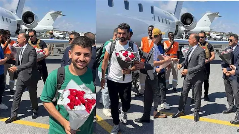 بعد الإفراج عن طاقم M/T Eureka.. 8 بحارة مصريين يصلون مقديشيو تمهيدًا للعودة إلى مصر