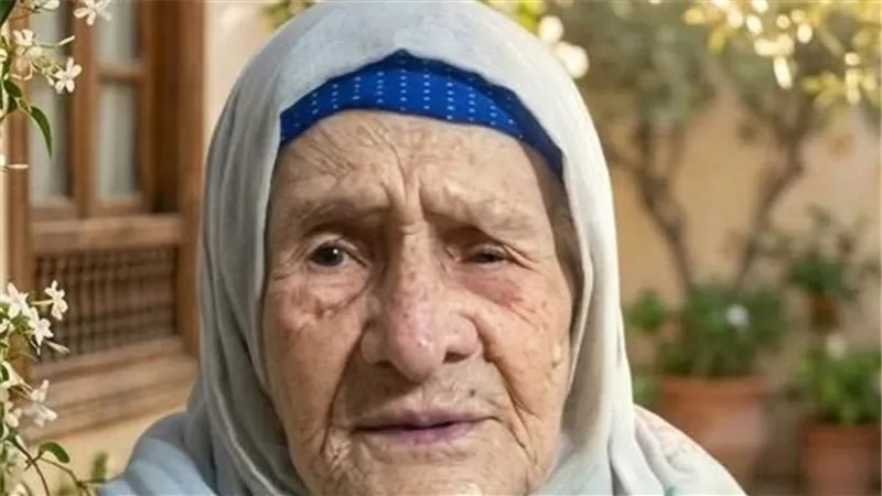 وفاة الحاجة عطيات الجمل عن أكثر من 107 أعوام.. من أكبر معمرات القليوبية وتشييع جثمانها غدًا