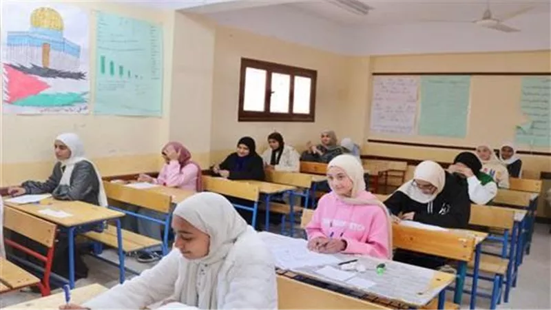مقرر امتحانات أكتوبر لأولى ثانوي من الأسبوع الثاني للخامس.. 3 نماذج لكل مادة