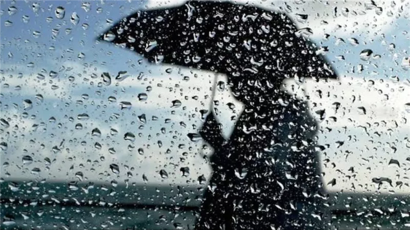 خلايا رعدية تضرب سيناء والبحر الأحمر.. الأرصاد تحذر من السيول والبرق والرياح المفاجئة