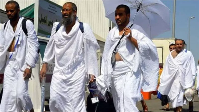 مشاهد ذعر المعتمرين في مطار الرياض.. 13 وفاة واستهداف جديد وتعطل الرحلات الجوية