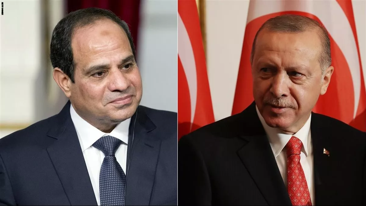 وزير دفاع تركيا يعرض ترسيم الحدود البحرية مع مصر 