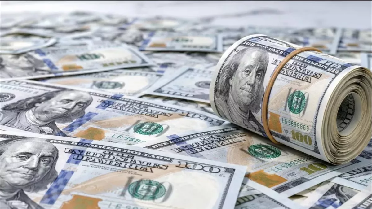 سعر الدولار اليوم في البنوك والسوق الموازية ببداية التعاملات الصباحية
